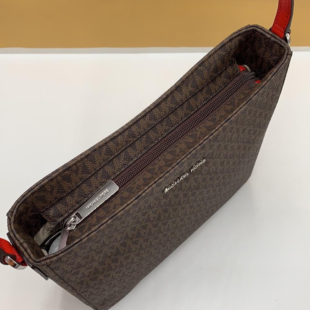 MICHAEL KORS 
Jet Set Travel Large Logo Messenger Bag BRIGHT RED/BROWN SIGNATURE - Picture 9 of 16